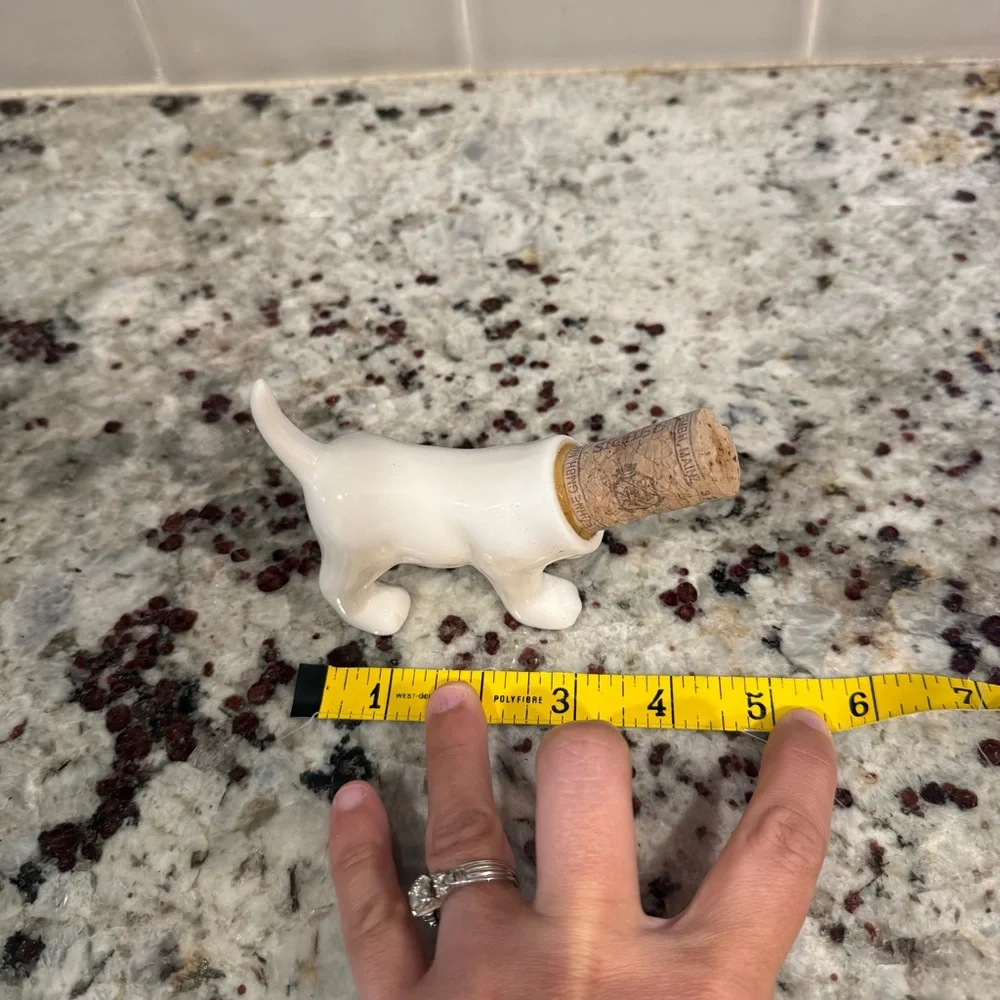 Ceramic Dachshund Dog Wine Bottle Stopper White‎ Porcelain Glossy Barware Cork